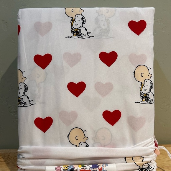 Berkshire PEANUTS Snoopy Hearts And Love 3 Piece Cozy Full Sheet Set - Picture 3 of 8
